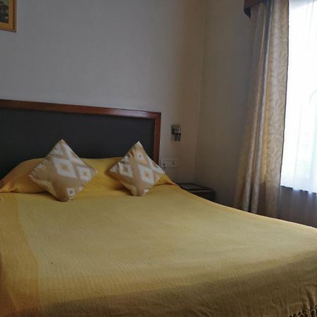 The Eee Cee Hotel Shillong Bagian luar foto